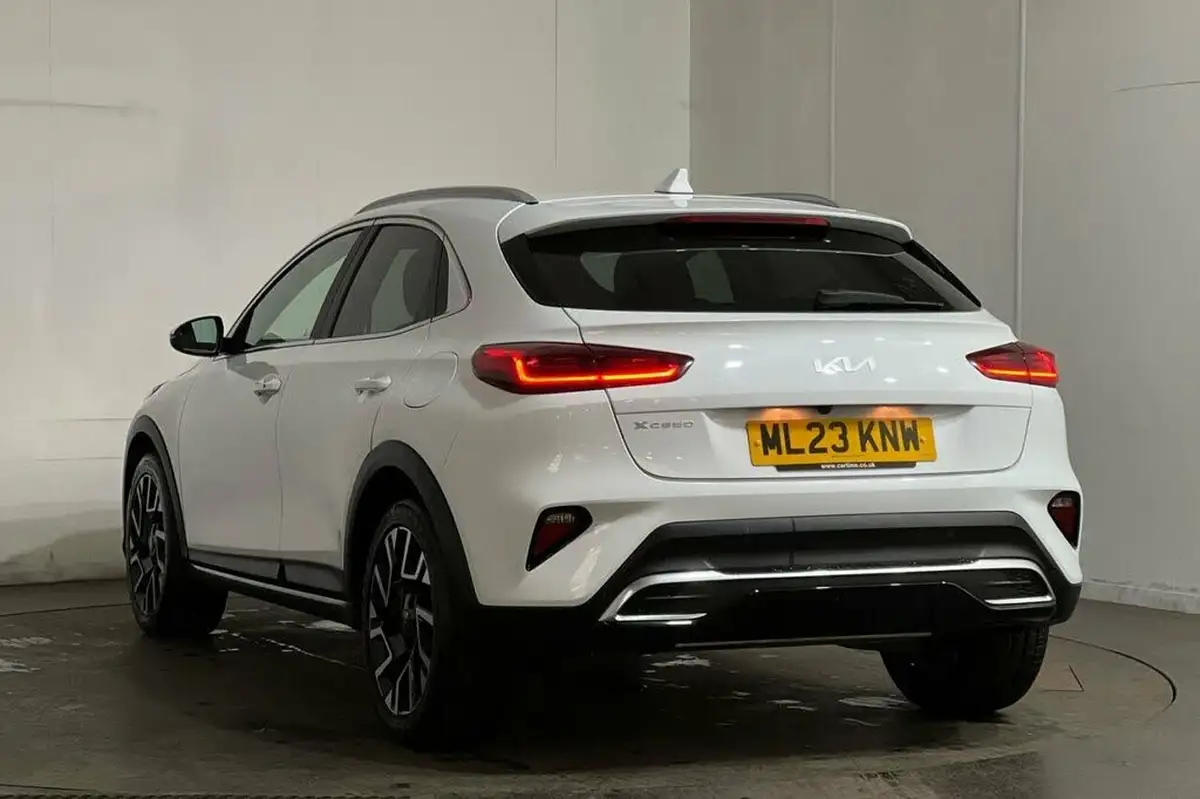 2023-kia-xceed-15-t-gdi-3-158bhp-big-18
