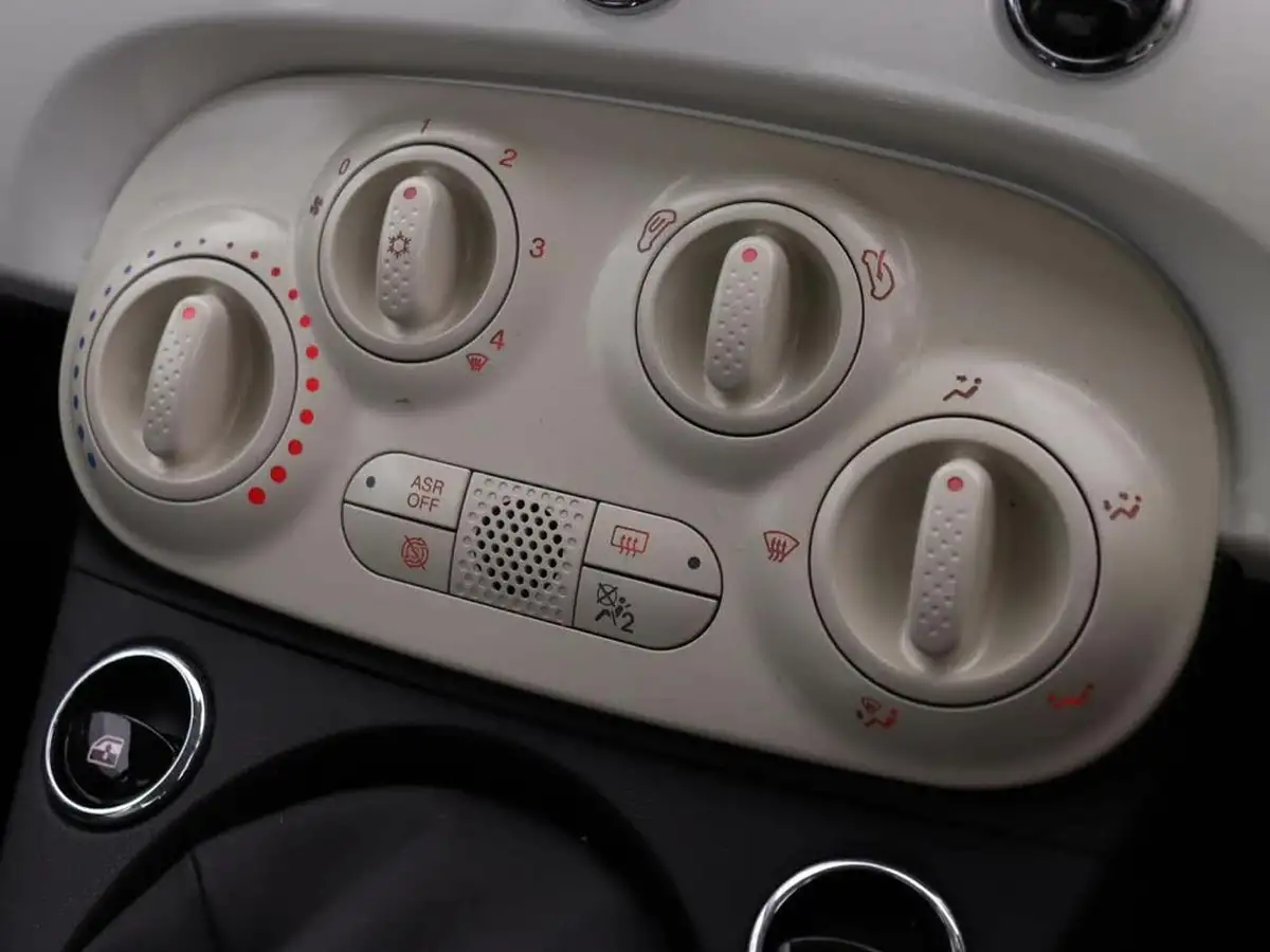 2019-fiat-500-12-lounge-big-26