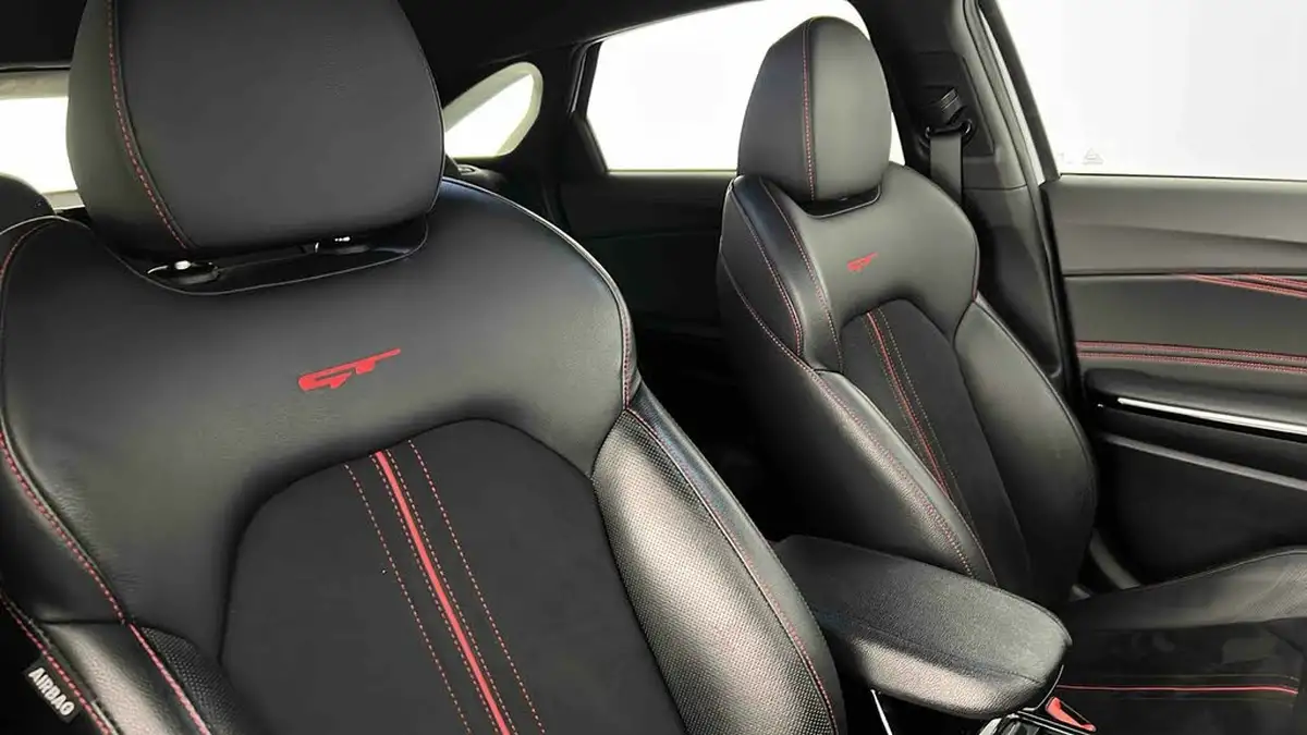 2021-kia-pro-ceed-16-t-gdi-gt-big-32