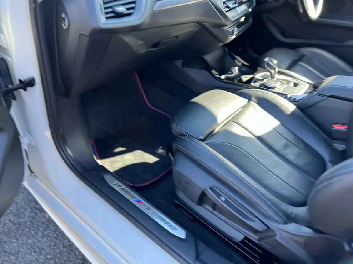 2020-bmw-1-series-20td-120d-xdrive-m-sport-big-32