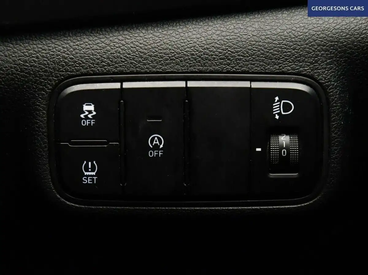 2021-hyundai-i20-10-t-gdi-element-big-37