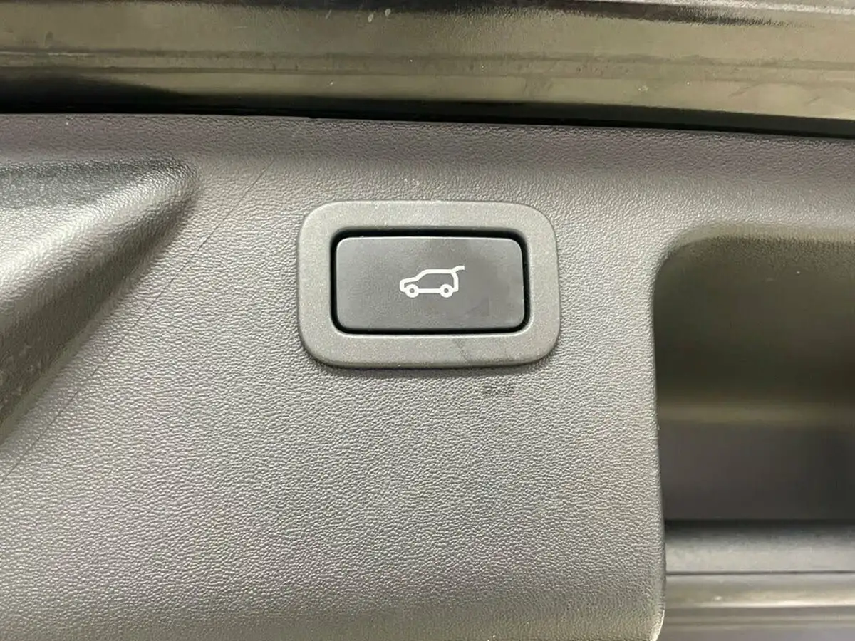 2019-land-rover-discovery-sport-20td4-landmark-big-13