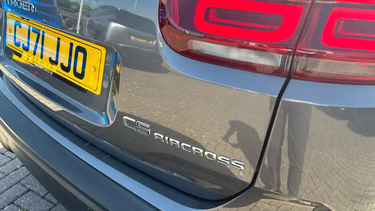 2022-citroen-c5-aircross-12-puretech-shine-ss-big-37