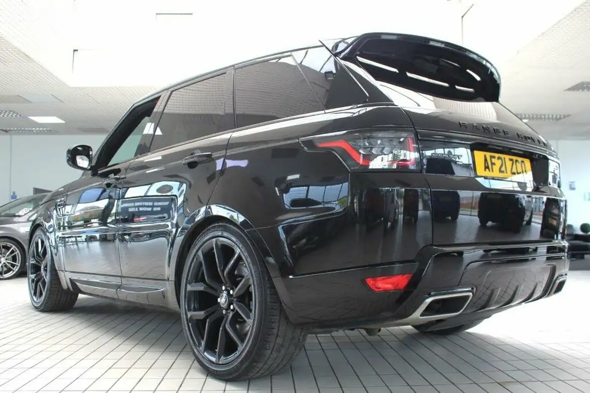 2021-land-rover-range-rover-sport-30-d300-hse-dynamic-black-big-11