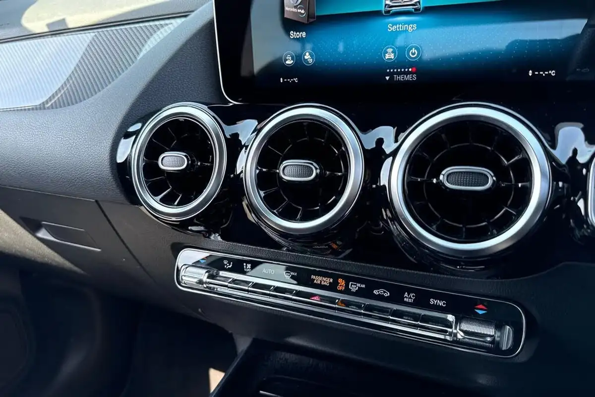 2020-mercedes-benz-b-class-20d-b200d-amg-line-executive-big-21