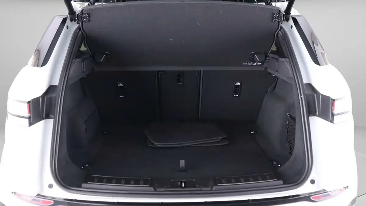 2022-land-rover-range-rover-evoque-15-p300e-r-dynamic-s-big-17