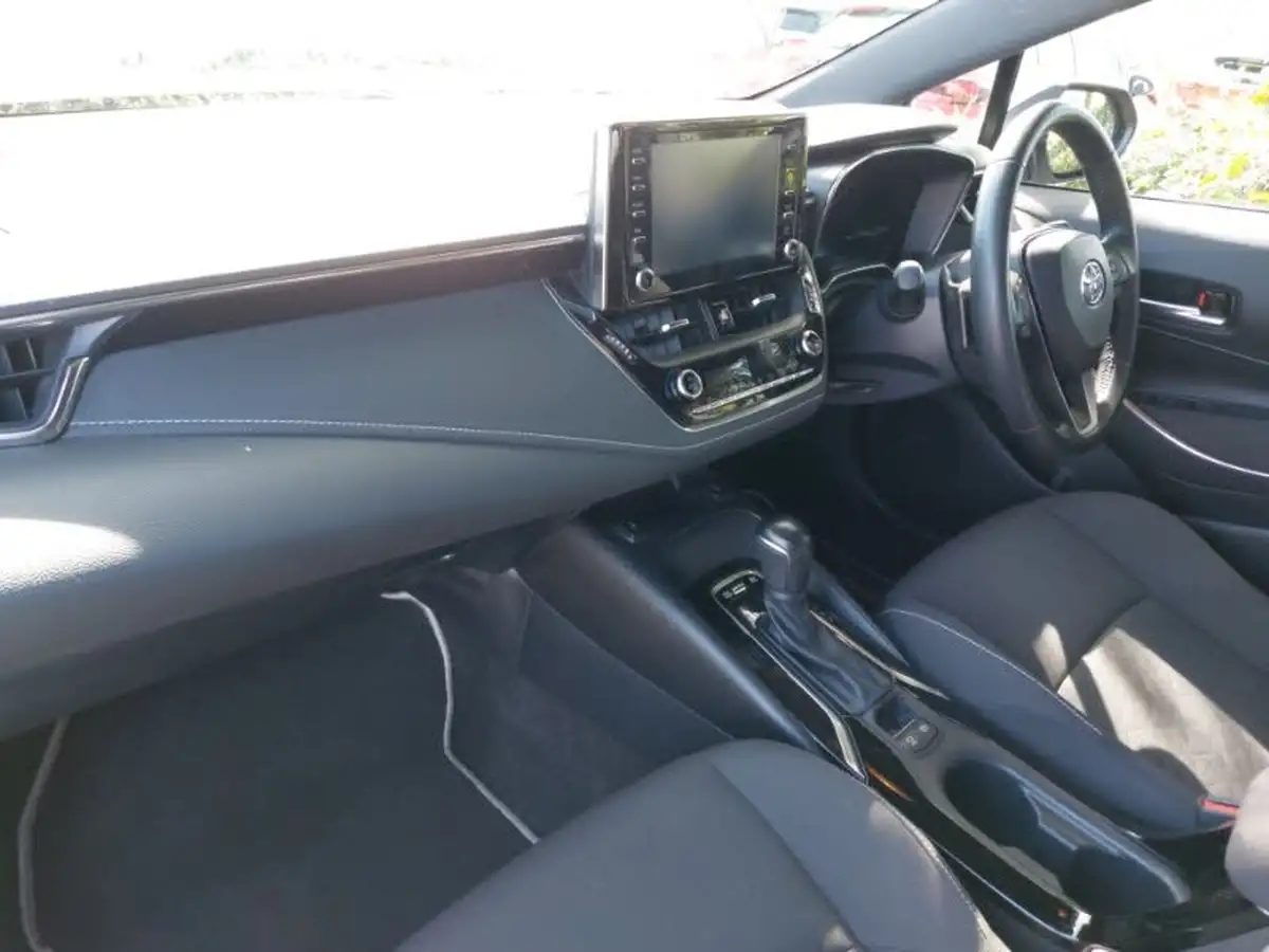 2022-toyota-corolla-20-vvt-i-icon-193bhp-hatchback-big-4