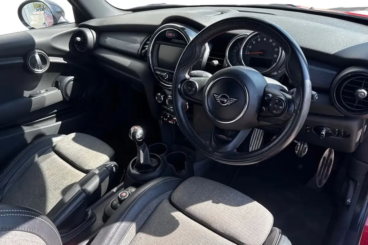 2018-mini-cooper-15-cooper-series-ii-ss-hatchback-3d-big-13