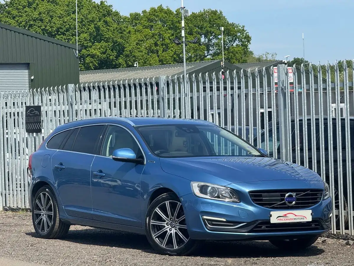 2014-volvo-v60-24td-d6-hybrid-big-52