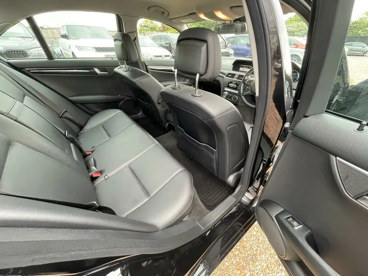 2013-mercedes-benz-c-class-21cdi-c220-cdi-executive-se-170bhp-saloon-4d-7g-tronic-plus-big-25