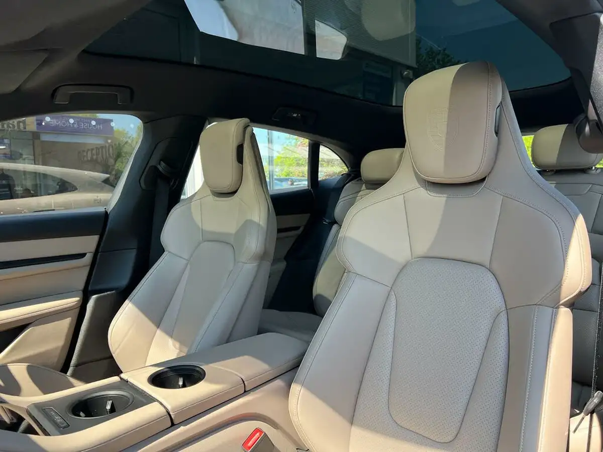 2023-porsche-taycan-e-4s-sport-turismo-530ps-big-10