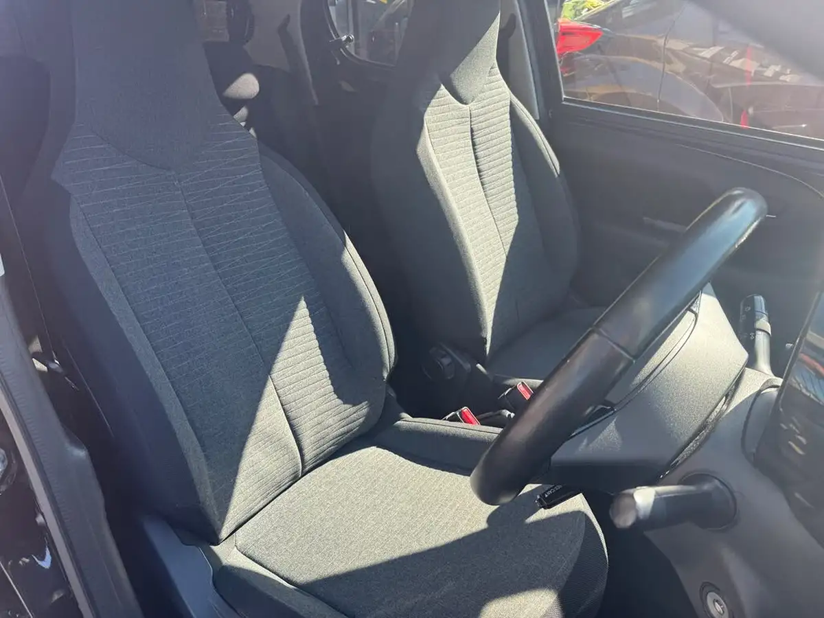 2016-citroen-c1-12-puretech-flair-81ps-5d-big-7