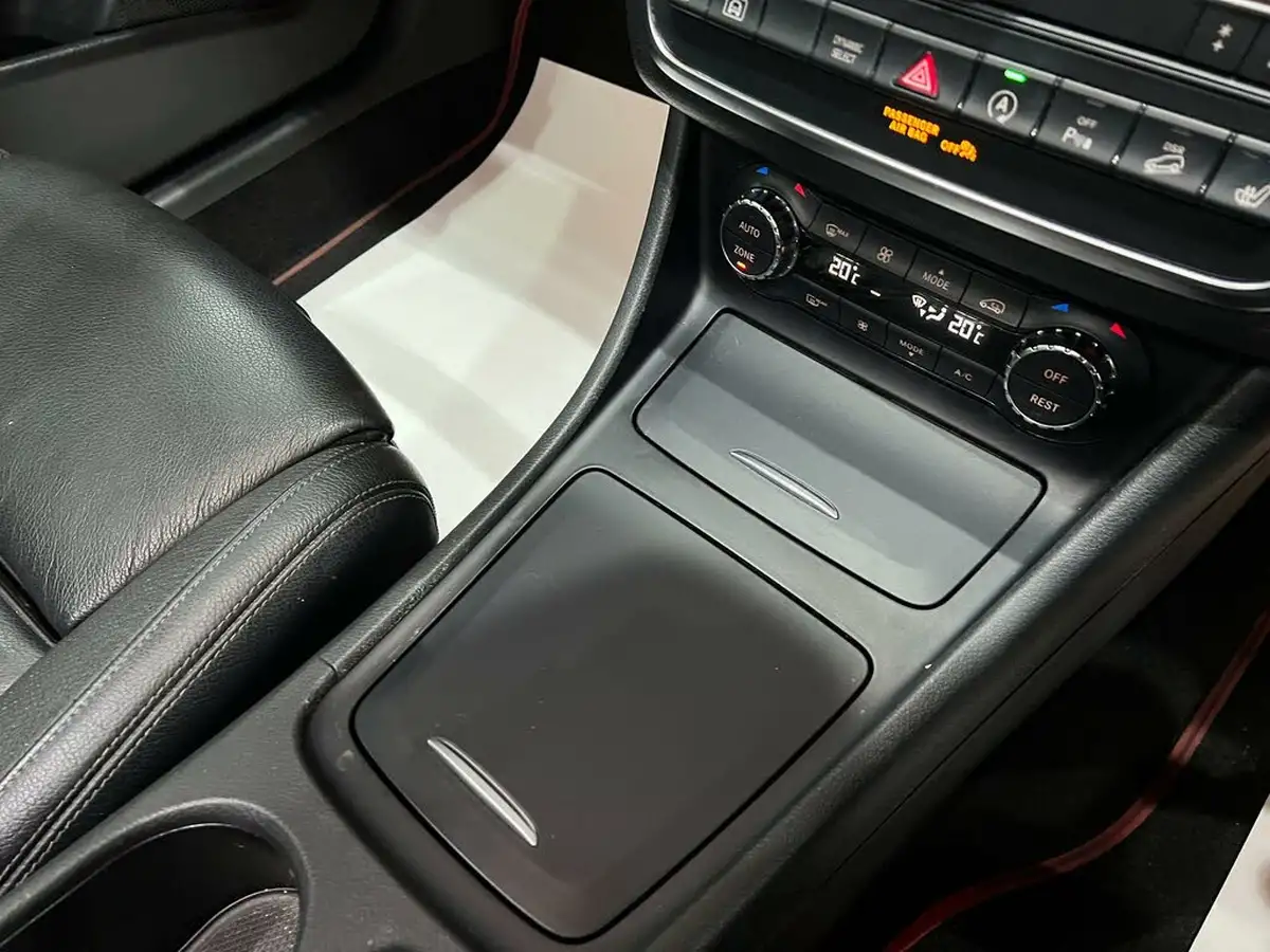 2015-mercedes-benz-gla-class-21d-gla-200d-amg-line-4matic-premium-plusss-7g-dct-big-23