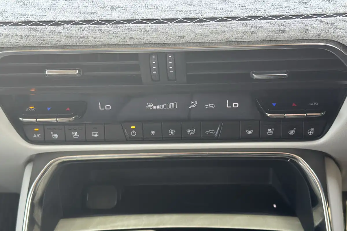 2022-mazda-cx-60-25-e-skyactiv-takumi-big-14