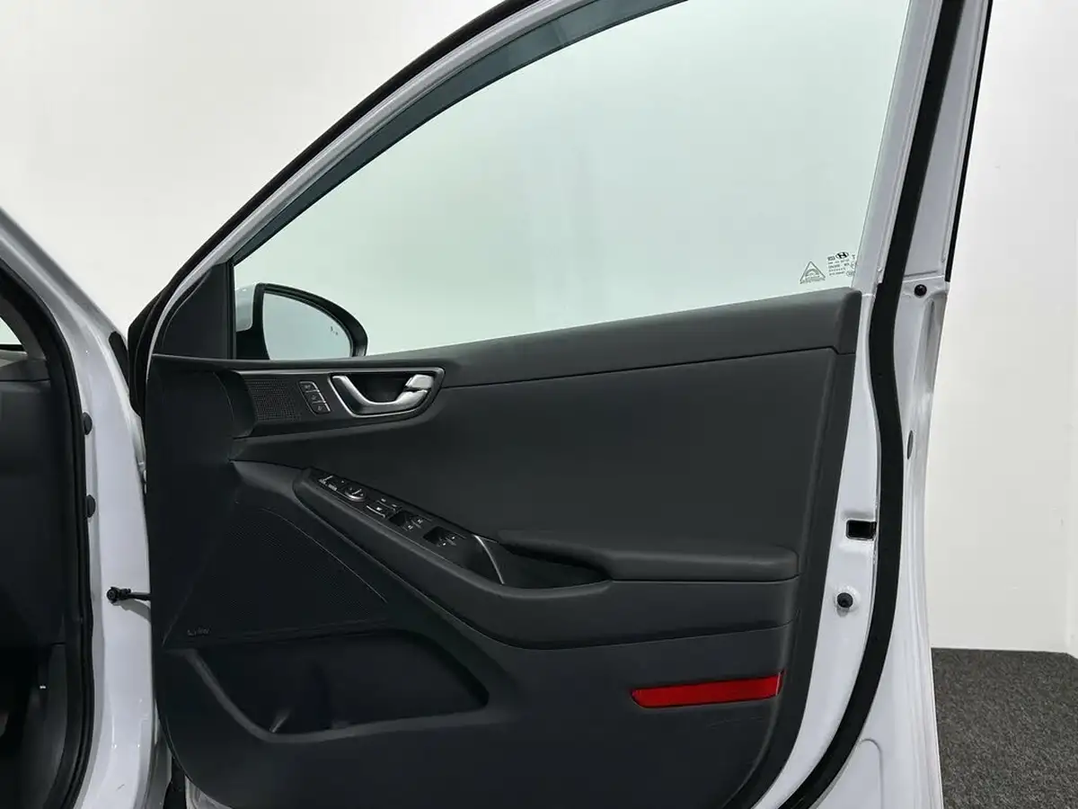 2020-hyundai-ioniq-16-gdi-premium-se-hybrid-big-31