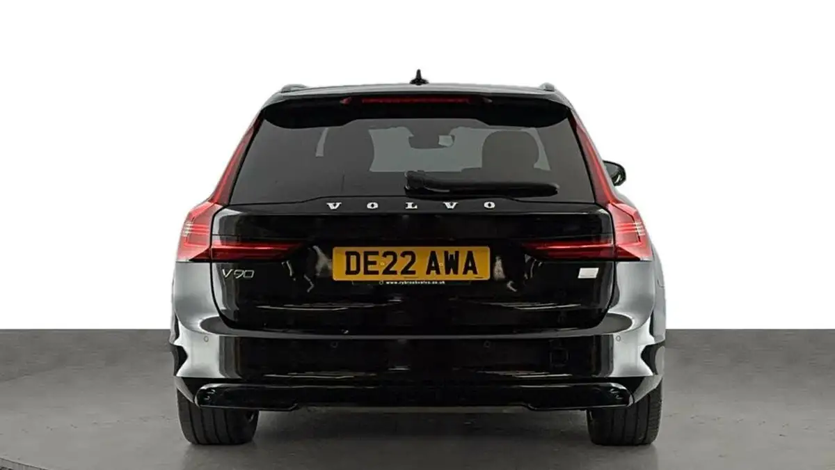 2022-volvo-v90-20-t6-r-design-350bhp-big-4