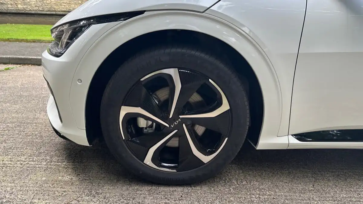 2024-kia-ev6-e-gt-line-s-225bhp-774kwh-lithium-ion-heat-pump-big-19