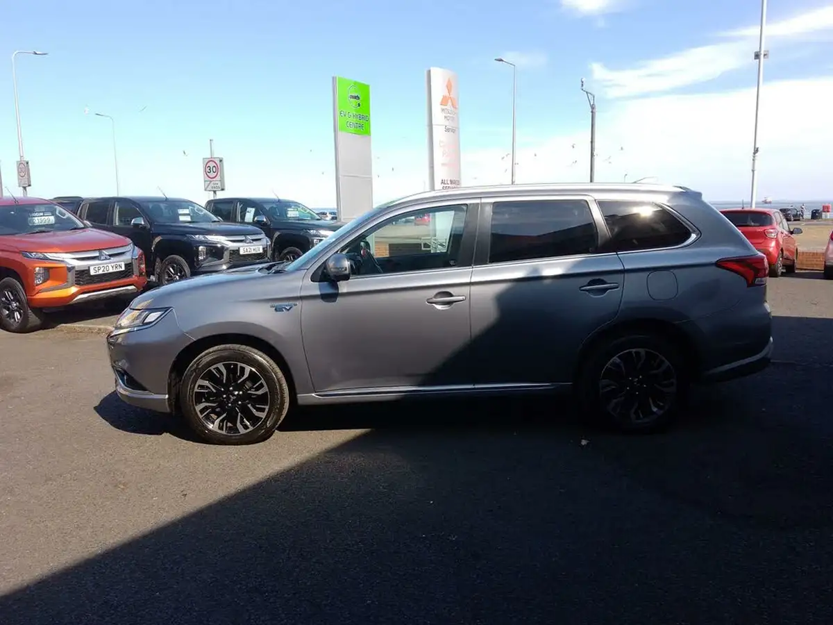 2017-mitsubishi-outlander-20-4hs-phev-5st-big-20