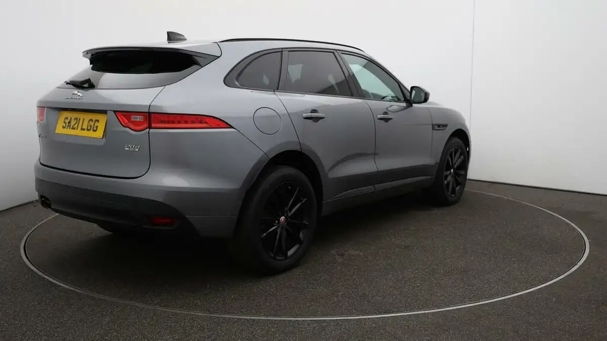 2021-jaguar-f-pace-20-i4d-chequered-flag-180ps-big-56