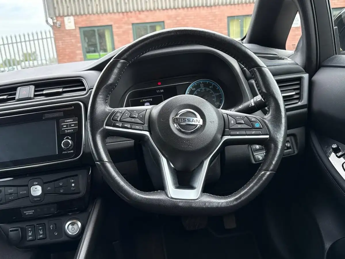 2018-nissan-leaf-e-2zero-big-16
