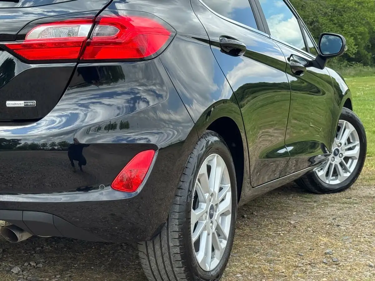 2022-ford-fiesta-10t-titanium-125ps-hybrid-mhev-powershift-big-11