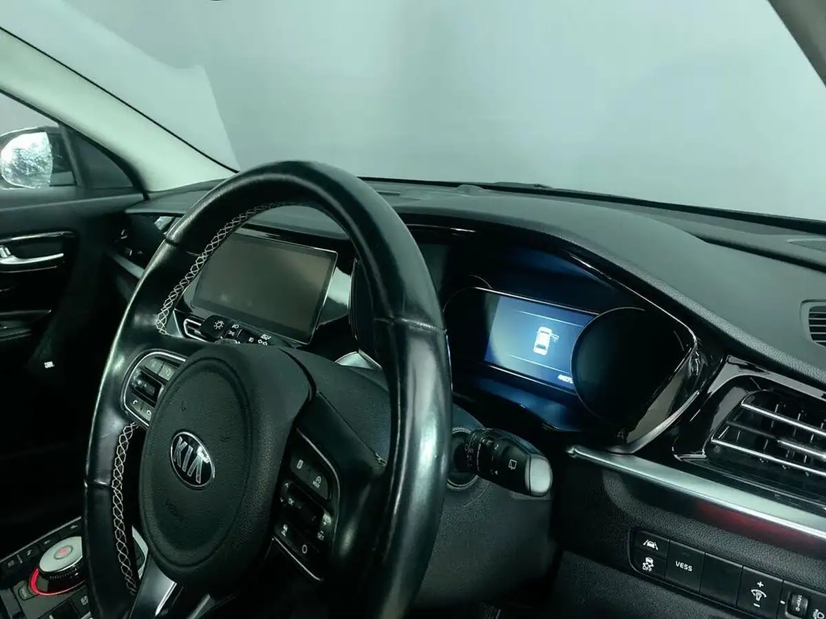 2020-kia-e-niro-ev-4-big-15