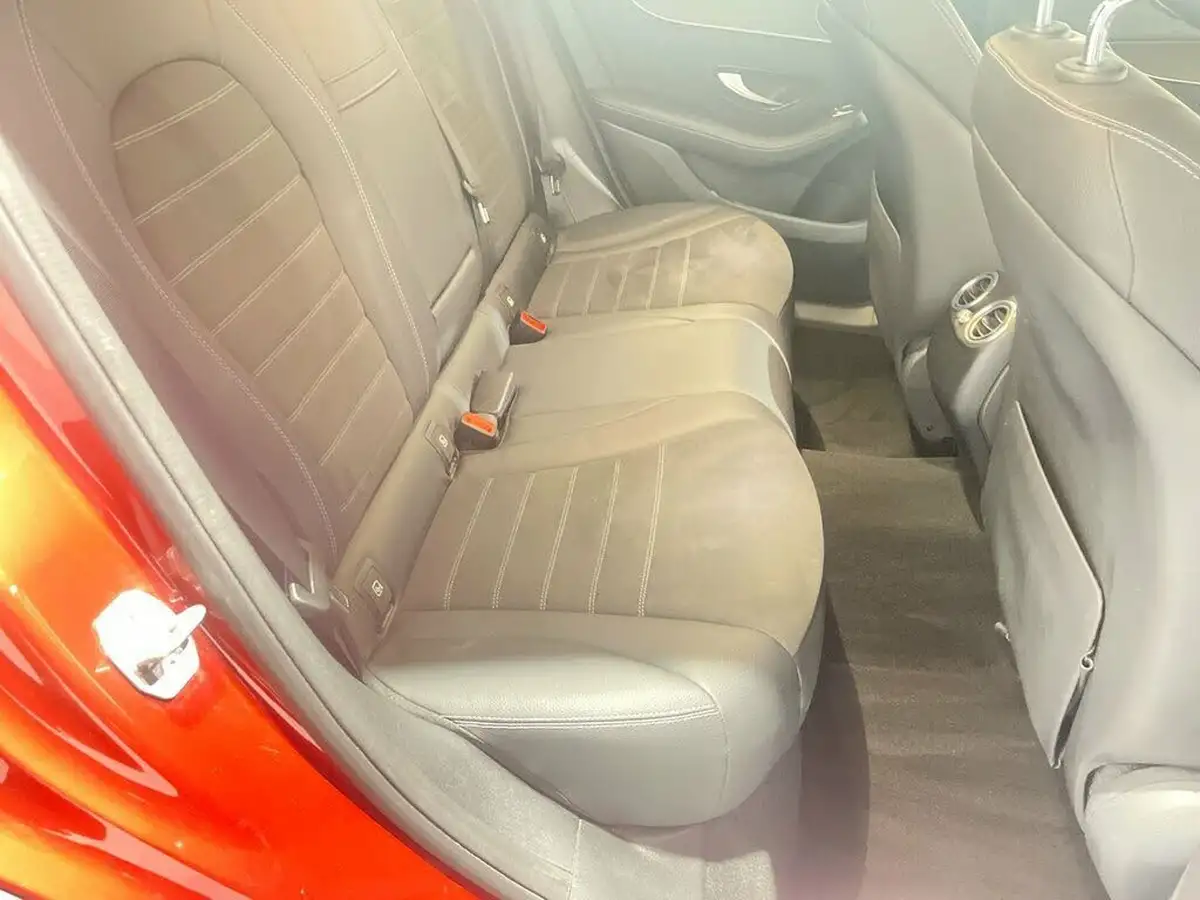 2019-mercedes-benz-glc-class-20d-glc220d-amg-line-station-wagon-5d-4matic-plus-big-14
