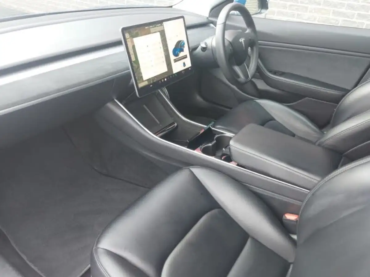 2019-tesla-model-3-e-4x4-performance-pack-big-4