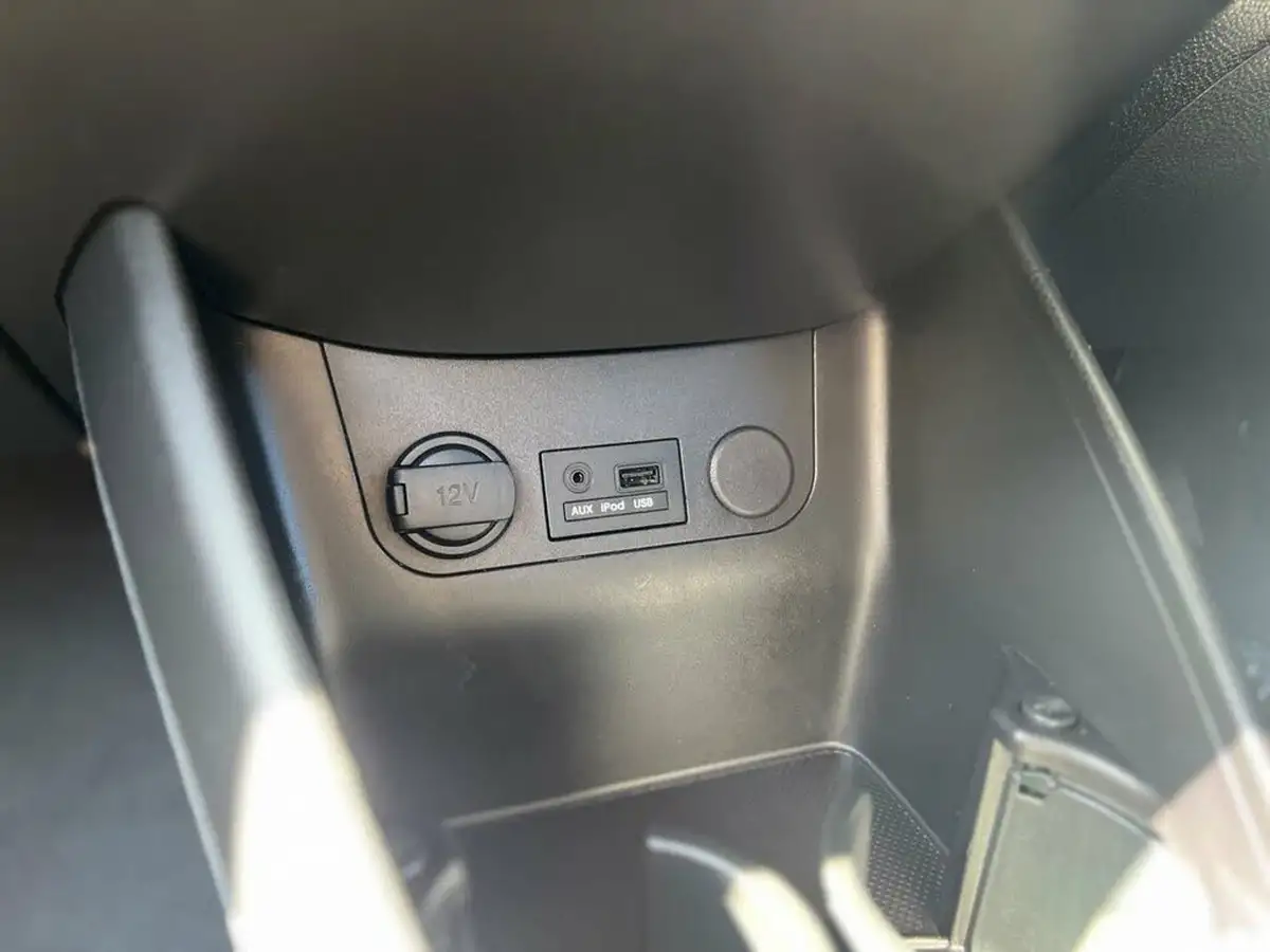 2013-kia-picanto-125-picanto-2-auto-big-26