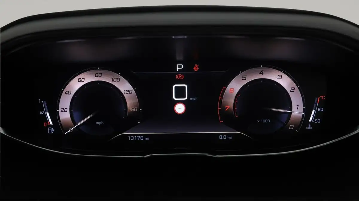 2020-peugeot-3008-suv-12-puretech-gt-line-eat8-big-10