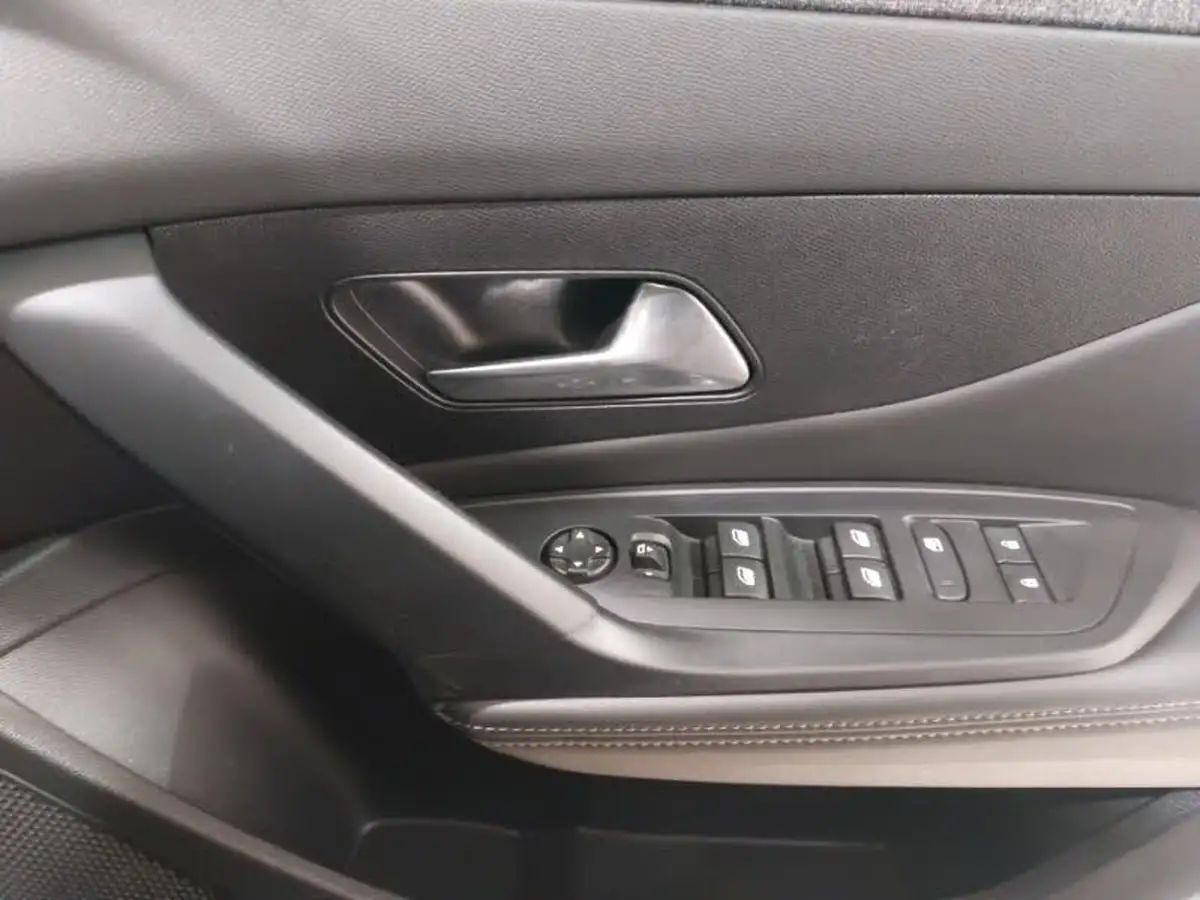 2023-peugeot-408-12-puretech-allure-premium-big-18