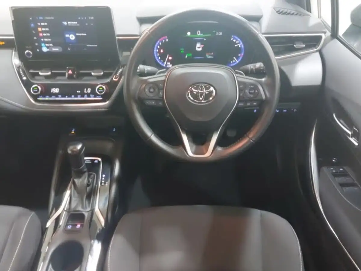 2022-toyota-corolla-20-vvt-i-icon-tech-hatchback-big-6