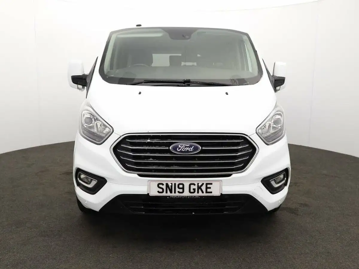 2019-ford-tourneo-custom-20tdci-320-l1-zetec-105ps-big-3