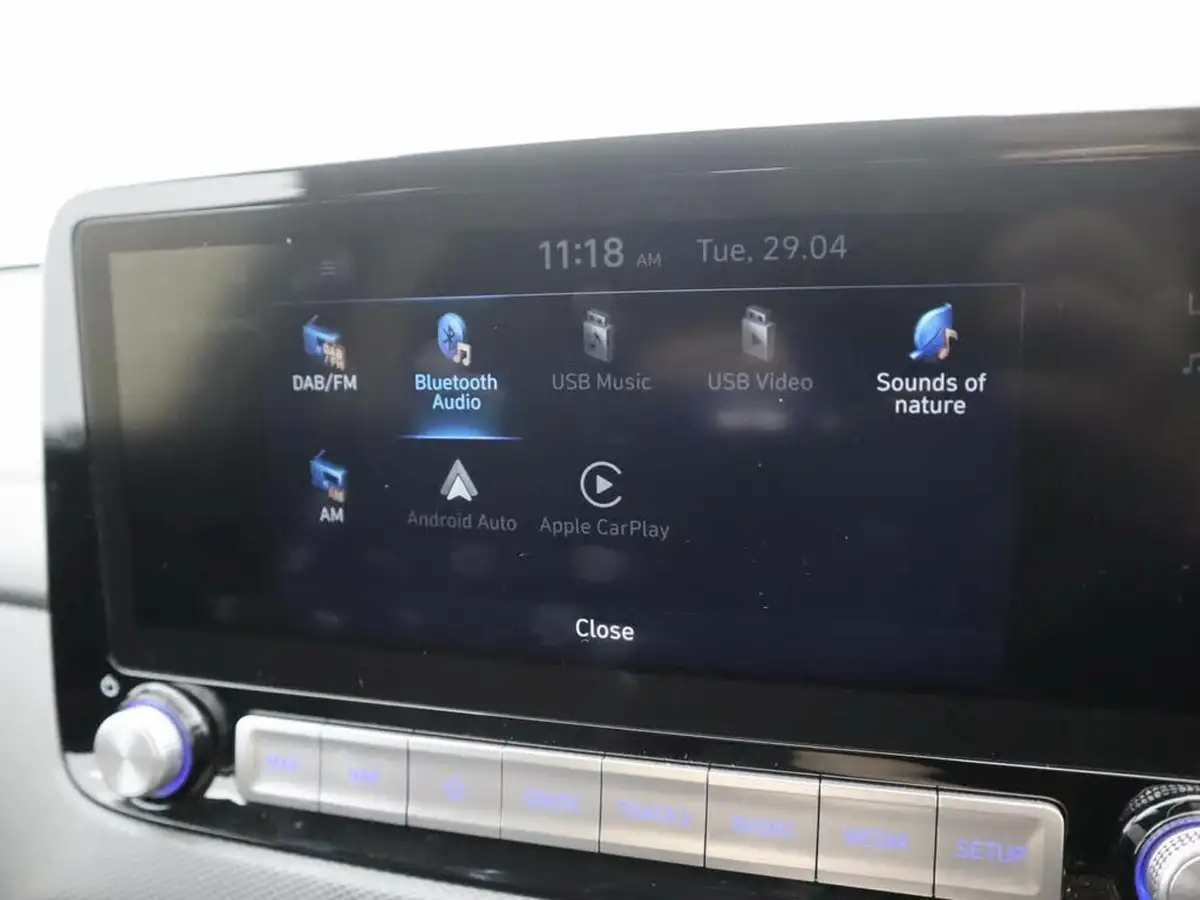 2022-hyundai-kona-e-premium-204ps-64kwh-7kw-obc-big-32