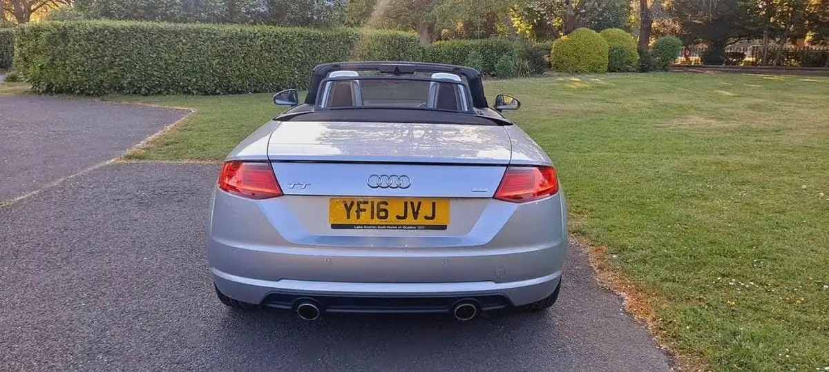 2016-audi-tt-roadster-20td-sport-big-6