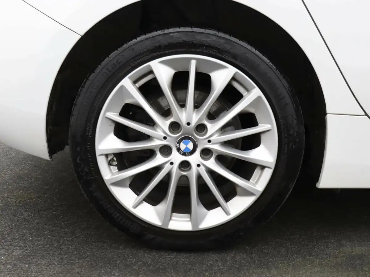 2020-bmw-1-series-big-6