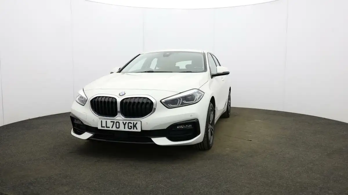 2021-bmw-1-series-20td-120d-xdrive-sport-lcp-big-38
