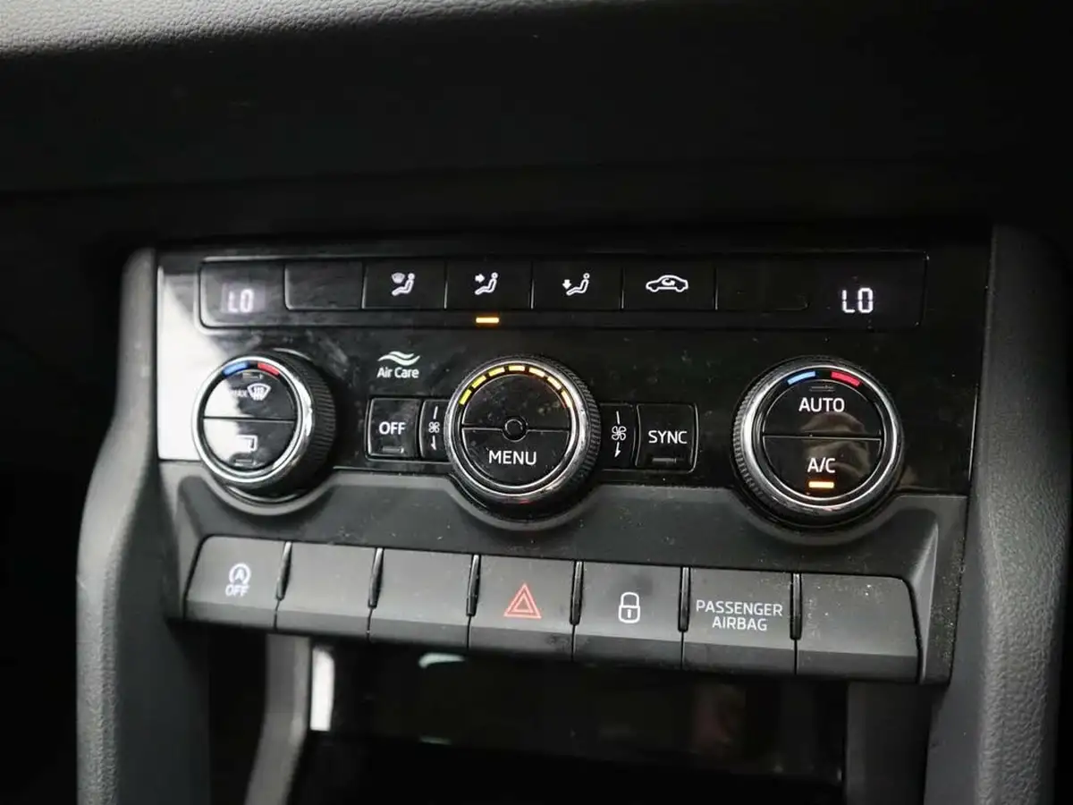 2022-skoda-karoq-10-tsi-se-big-27