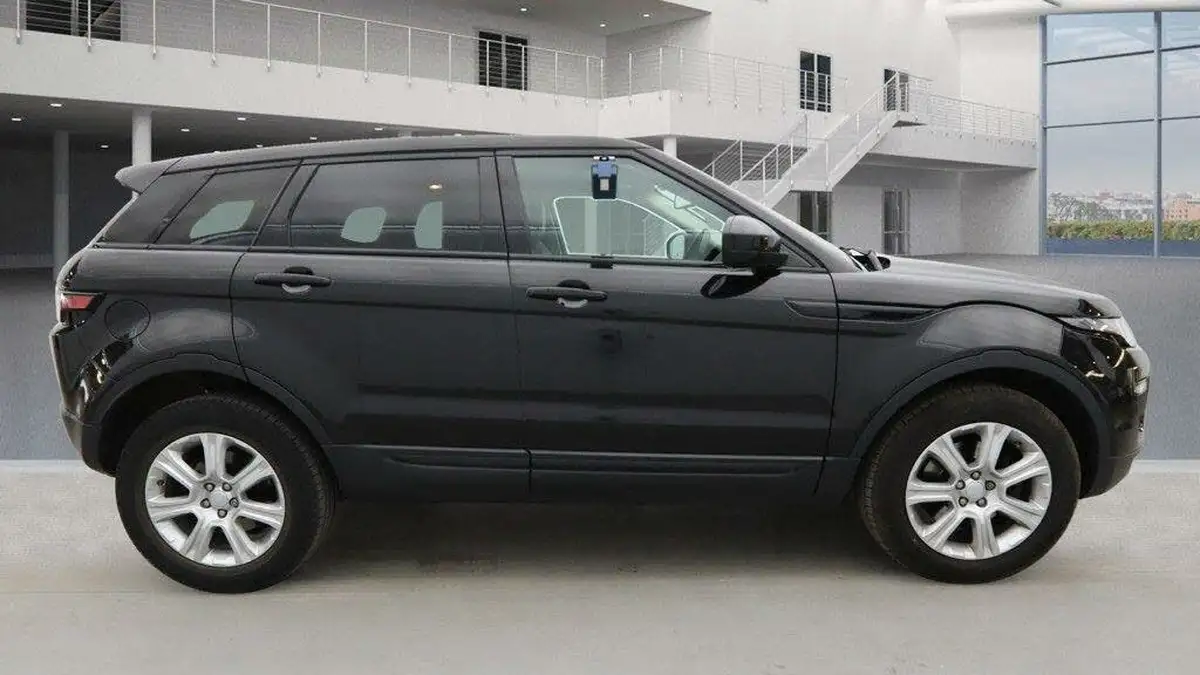 2017-land-rover-range-rover-evoque-20td4-se-tech-hatchback-5d-auto-big-5