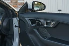 2015-jaguar-f-type-30-convertible-quickshift-small-36