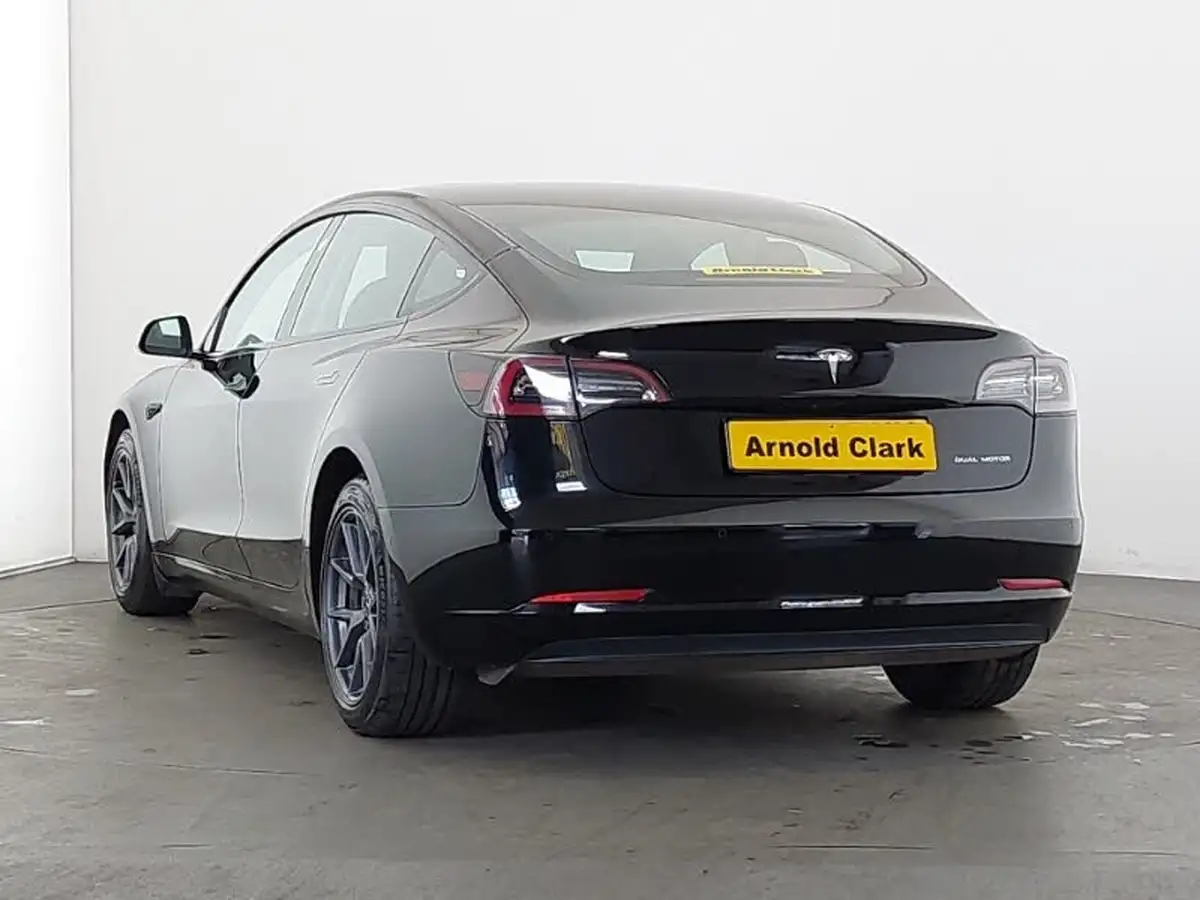 2021-tesla-model-3-e-long-range-4x4-big-1