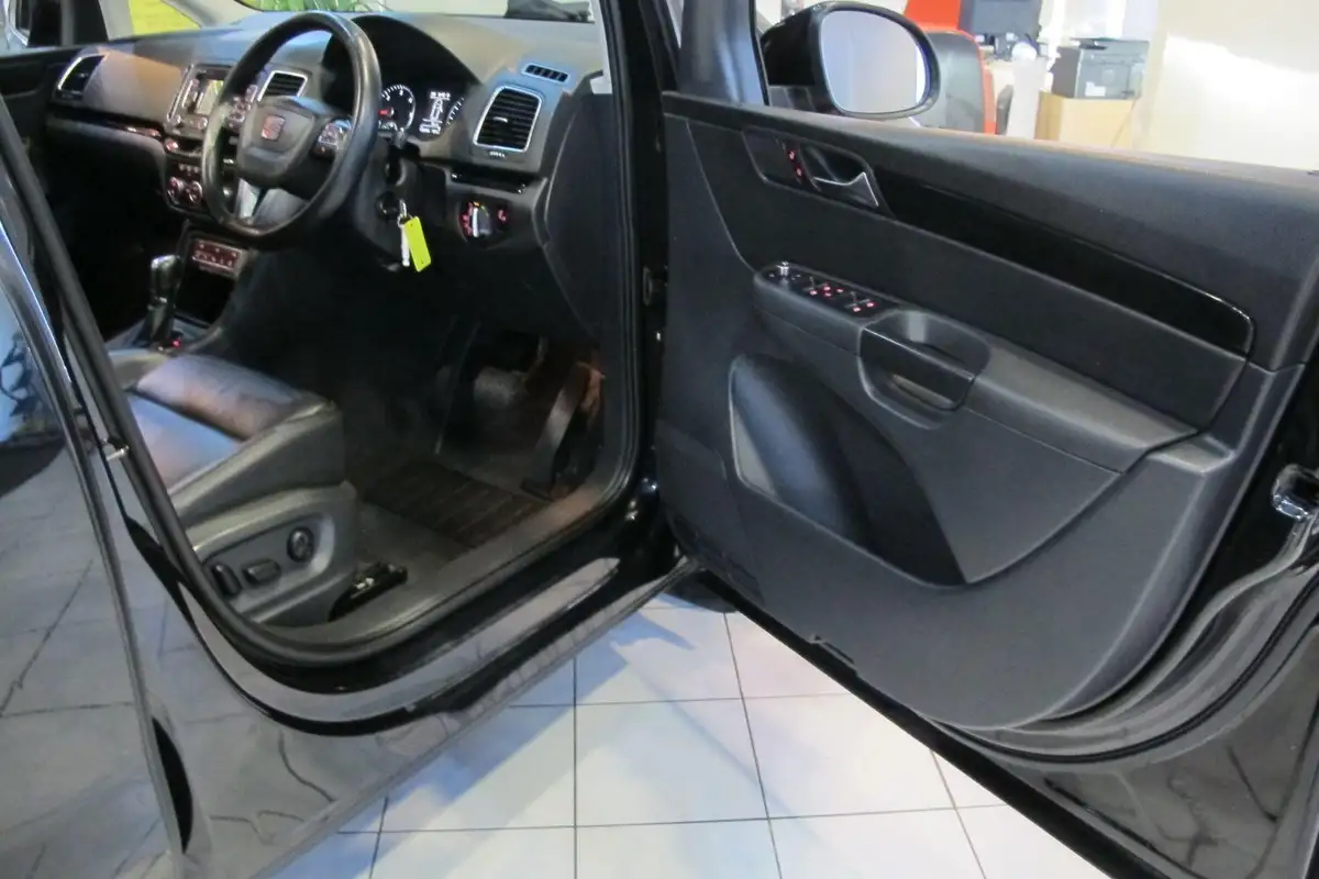 2012-seat-alhambra-20td-se-lux-170ps-dsg-big-21