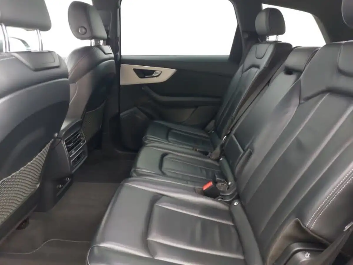 2020-audi-q7-30-55-tfsi-e-s-line-big-5