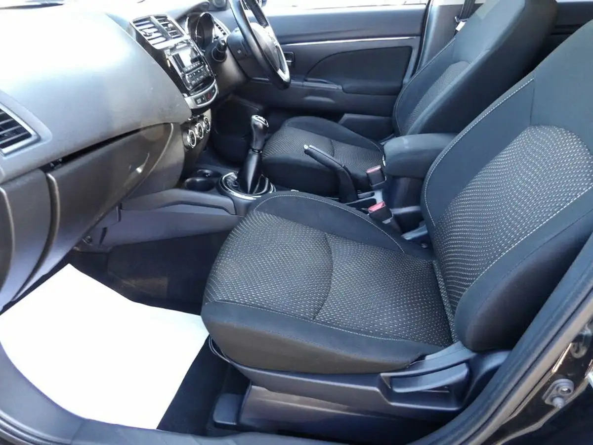 2015-mitsubishi-asx-16-3-big-6