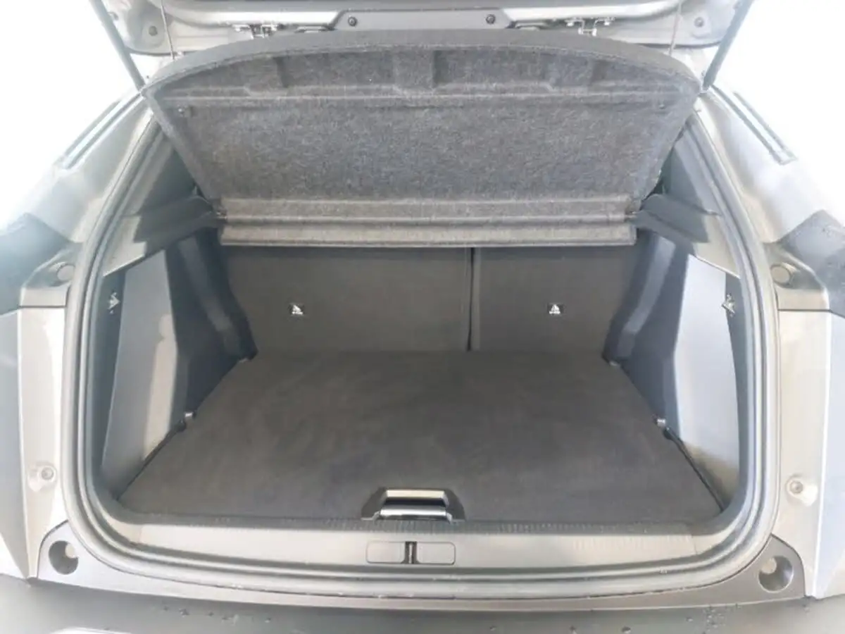 2024-peugeot-2008-suv-12-puretech-allure-130ps-big-7