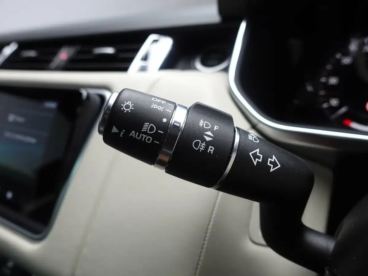 2020-land-rover-range-rover-sport-30-p400-hst-big-38