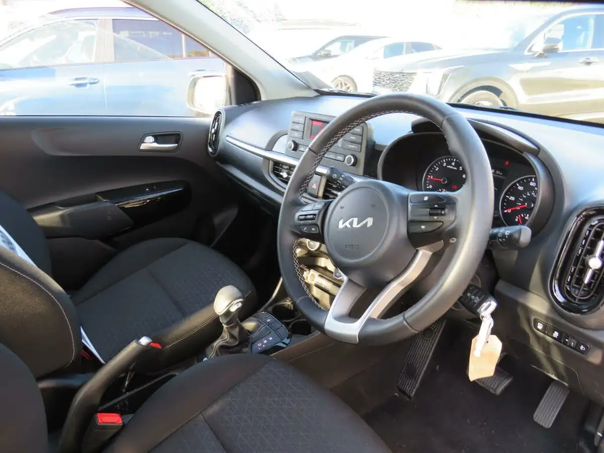 2023-kia-picanto-10-2-auto-seq-big-11