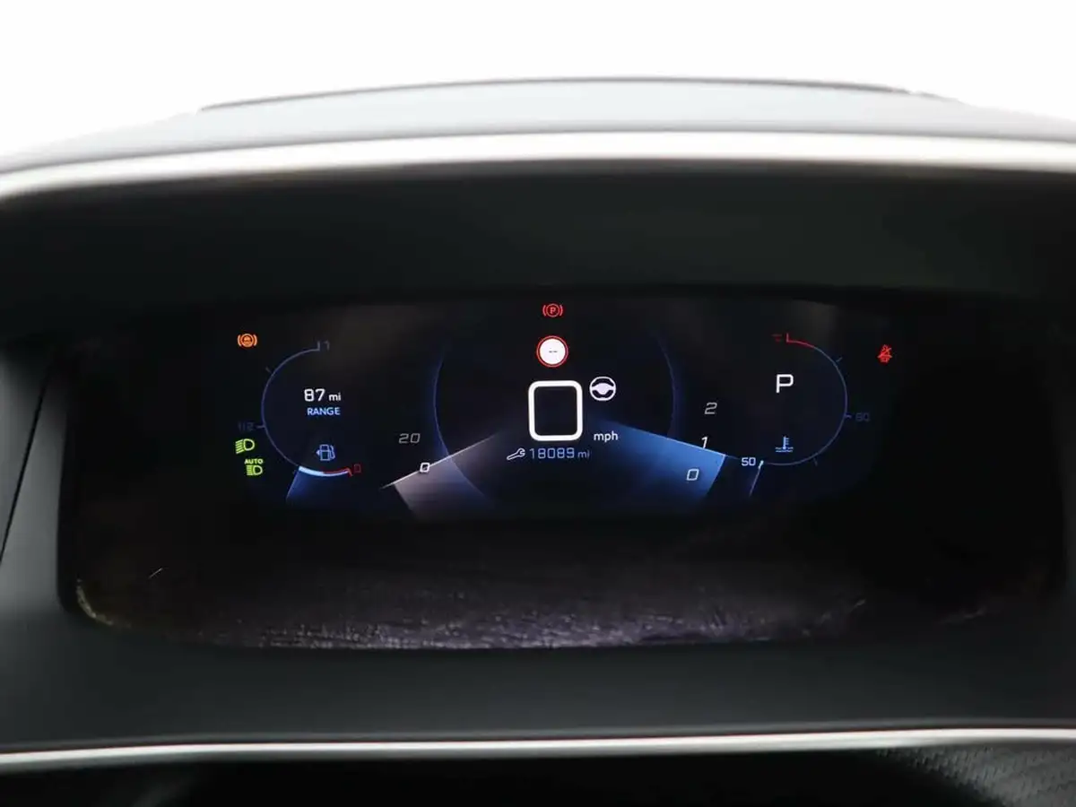 2021-peugeot-2008-suv-12-puretech-gt-premium-130bhp-eat8-big-16