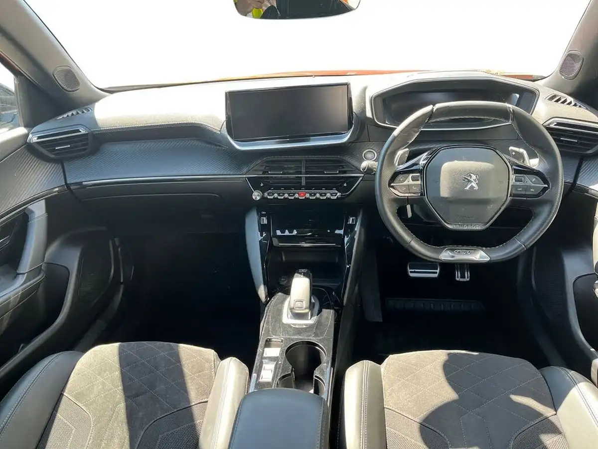 2021-peugeot-2008-suv-12-puretech-gt-premium-130bhp-eat8-big-7