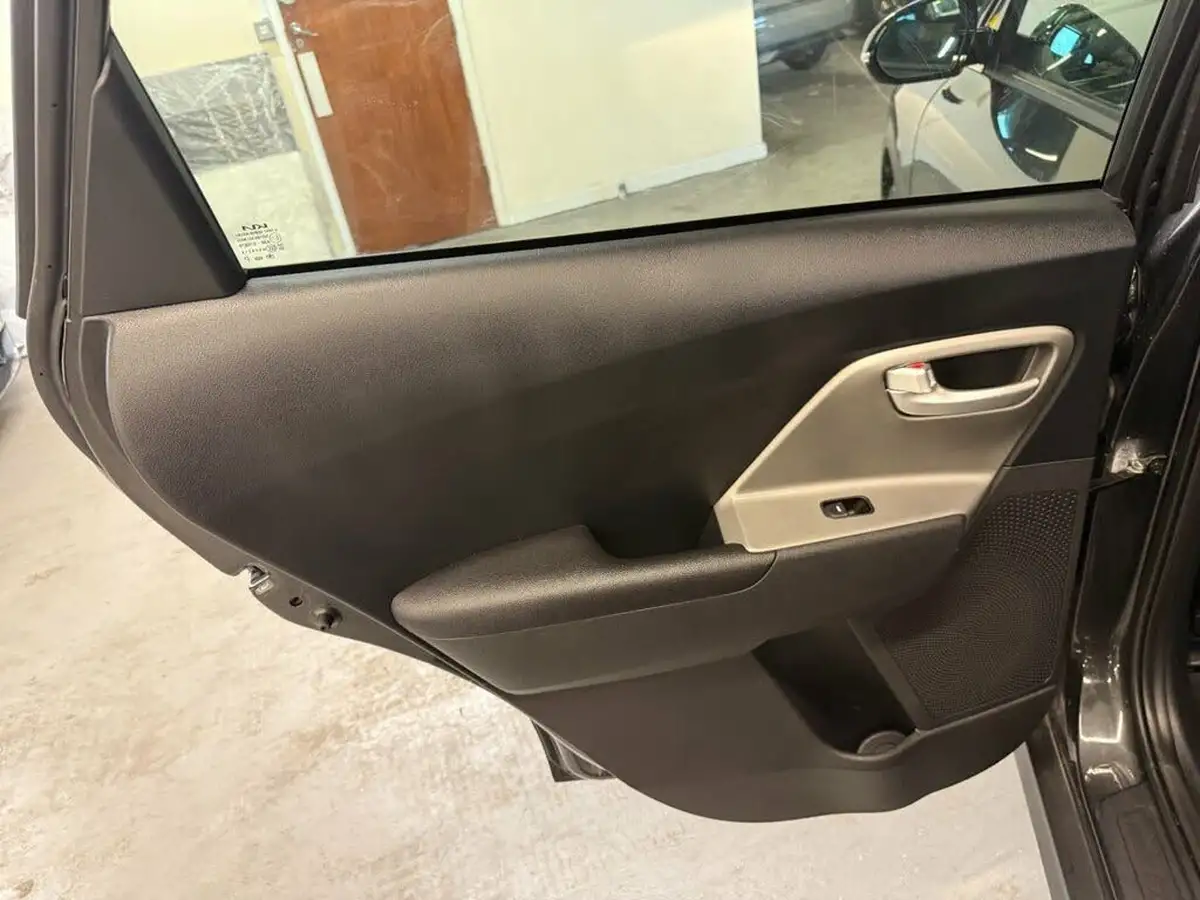 2022-kia-niro-ev-e-2-big-56
